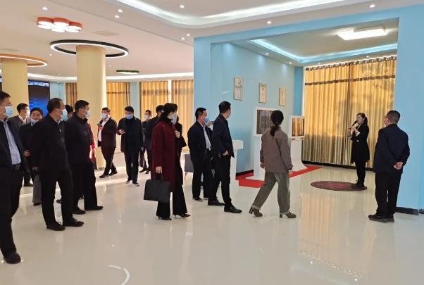 漯河市臨潁縣政法委領(lǐng)導(dǎo)到西平縣社會心理服務(wù)中心參觀考察